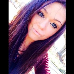 Meet your Posher, Kaitlyn